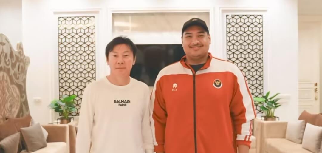Bukan dari PSSI, STY Justru Dapat Batik dari Menpora Buat Oleh-oleh Sebelum Pulang ke Korea