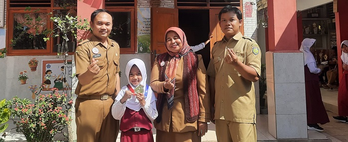 Embun Milena Paditeria Siswi SDN 1 Wanasari  Juara Satu Karate Open