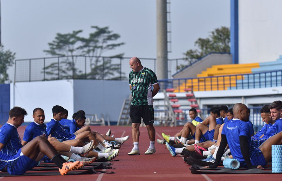 Jelang Pertandingan Melawan PSIS Semarang, Persib Bandung Lakukan Pemulihan Kebugaran Usai Tandang PSM Makasar