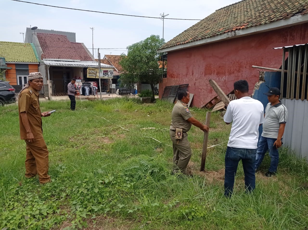 Heboh, Penggalian Liar di Areal Makam Bupati IV-VI 