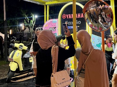 Diserbu Ribuan Gen Z! Skutik Skena Fazzio Hybrid Sukses Curi Perhatian di Festival Musik Anak Muda