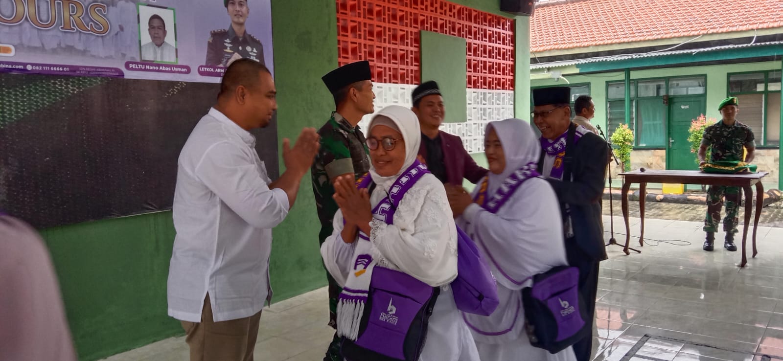 Dandim Lepas Jamaah Umroh Harum Bina Wisata, Dua Anggota TNI Diberangkatkan
