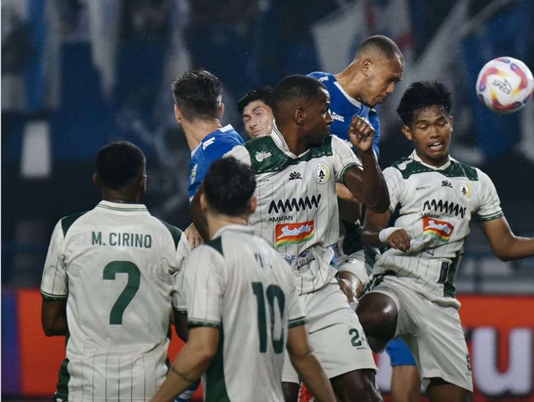 Persib Bandung Bungkam PSS Sleman 3-0, Semakin Dekat dengan Gelar Juara BRI Liga 1 2024/2025