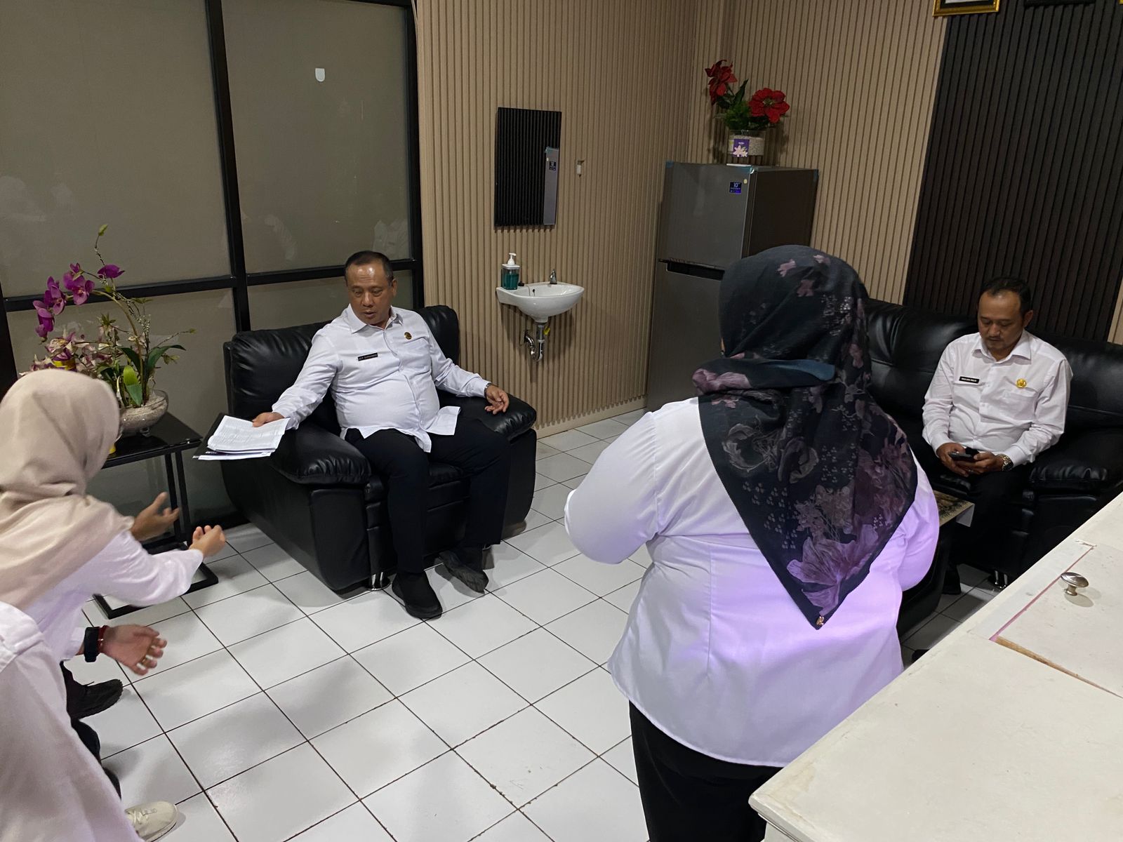 Sekda Indramayu Sidak ke Sejumlah OPD Pastikan Tidak Ada ASN yang Absen Usai Libur Lebaran