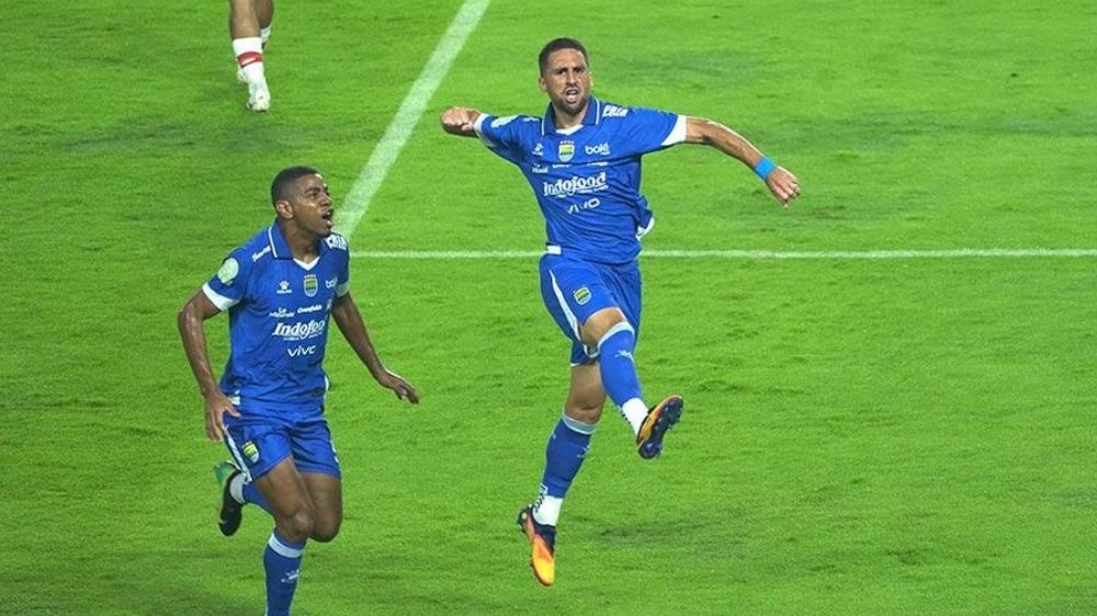 Klasemen Super League Memanas, Persib Bandung Menang 2-0 atas Persis Solo Meski Bermain dengan 10 Pemain