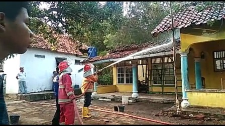 Gara-gara Lupa Rebus Jamu, Rumah Warga Gebang Kulon Terbakar