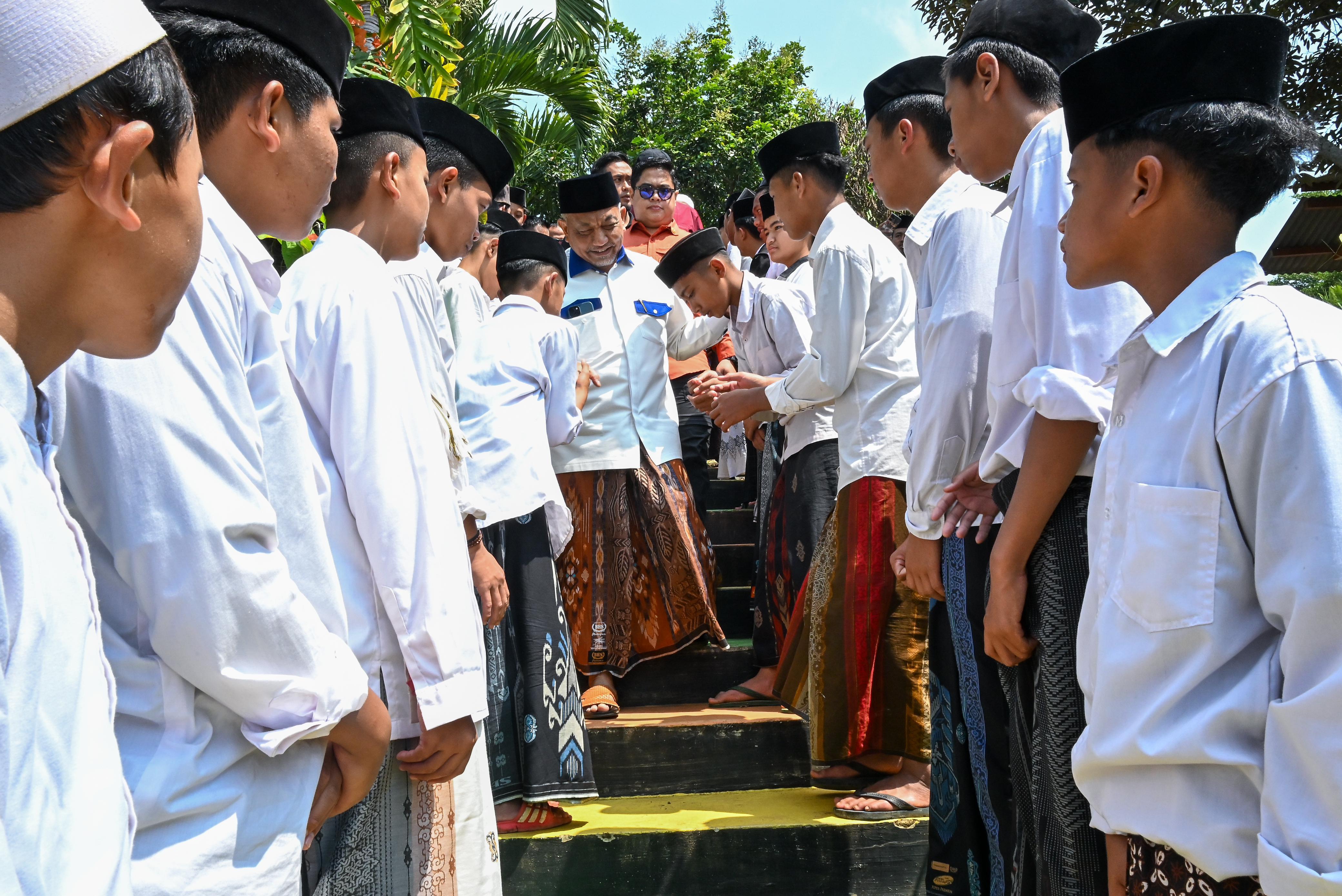 Ratusan Kiai se-Bandung Raya Deklarasi Dukung ASIH, Titip Pondok Pesantren