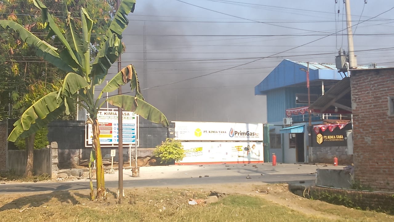 Pabrik Gas Elpiji Meledak di Haurgeulis, Karyawan Berhamburan