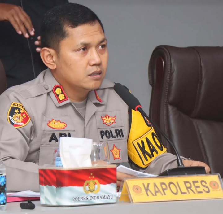 Kapolres Indramayu Imbau Warga Rayakan Tahun Baru 2025 dengan Aman dan Kondusif