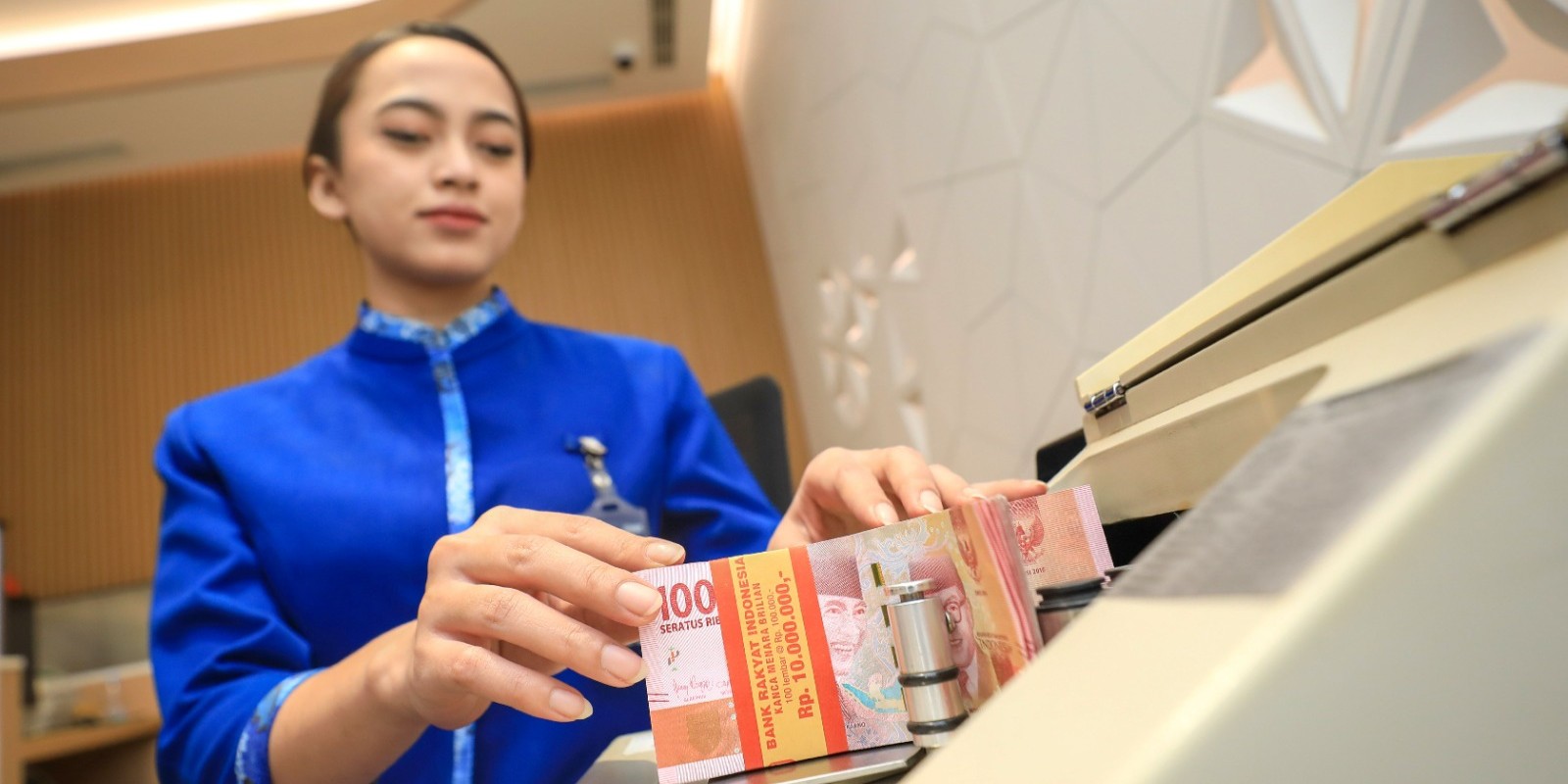 Butuh Modal Usaha Takjil di Ramadhan? Cek Tabel Angsuran KUR BRI 2025 untuk Pinjaman Rp10-50 Juta!