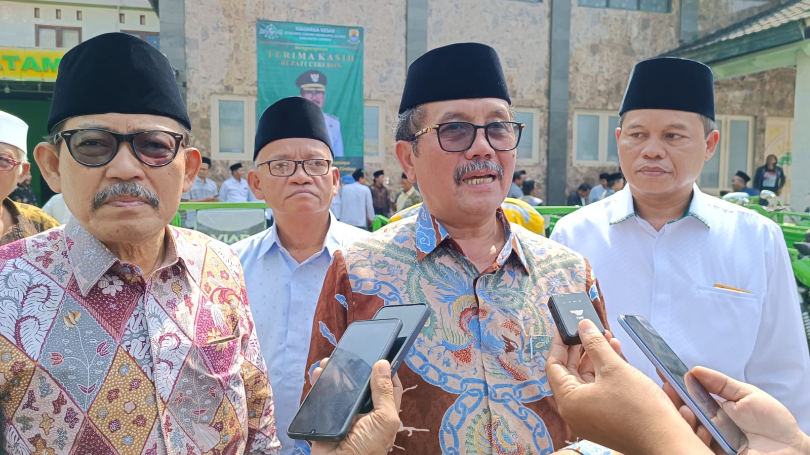 Tak Lagi Jadi Bupati Cirebon, Imron Berharap Tetap Jadi Teman Diskusi