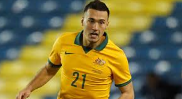 Bek Kiri Impian? Jason Davidson Dikabarkan Merapat ke Persib Bandung!