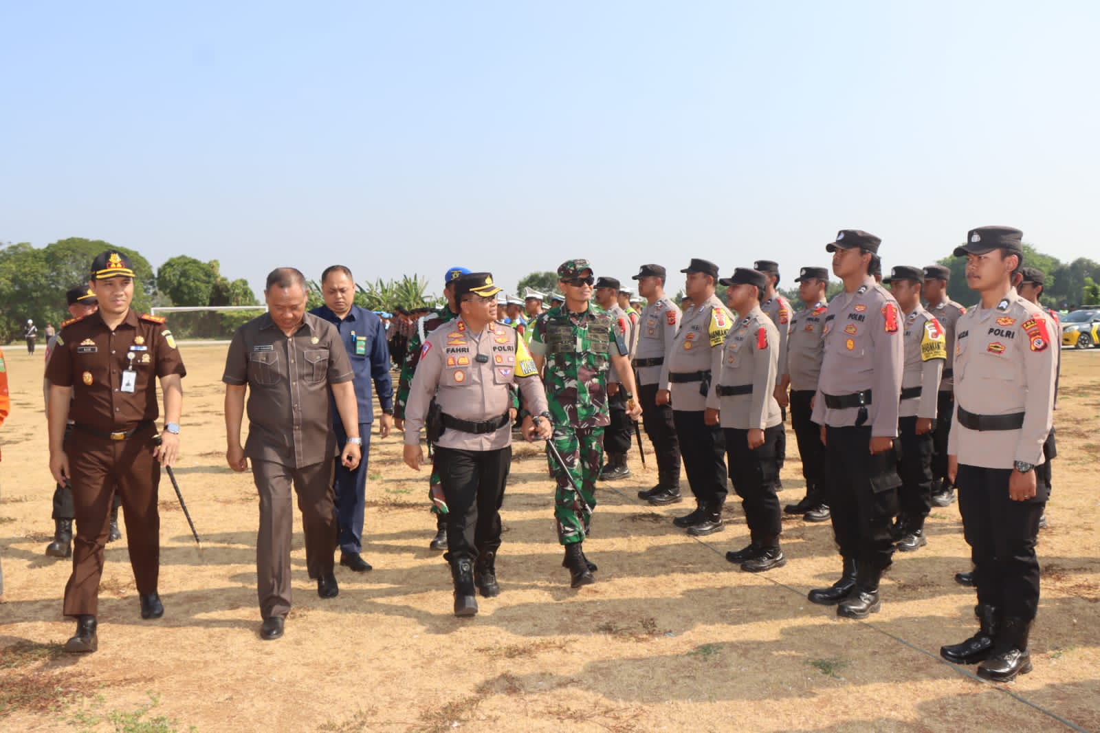 Polres Indramayu Menyelenggarakan Apel Gelar Pasukan Operasi Mantap Brata Lodaya 2023-2024
