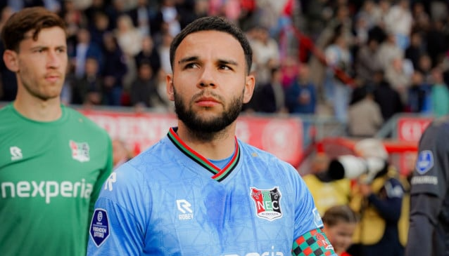 Bencana Jelang Laga! Calvin Verdonk Alami Sakit Leher di Saat Genting, Absen Lawan PSG!