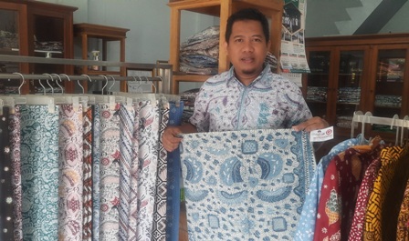 Indra Susilo, Kenalkan Batik Tulis Complongan Budaya Khas Pantura hingga Internasional 