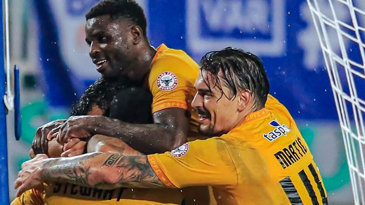 Lolos Degradasi! Semen Padang Amankan Tempat di Liga 1 dan Kantongi Bonus Fantastis!