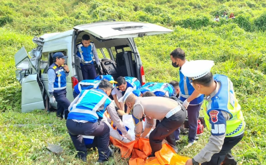Kecelakaan di KM 375 Tol Semarang-Batang, Tujuh Orang Tewas