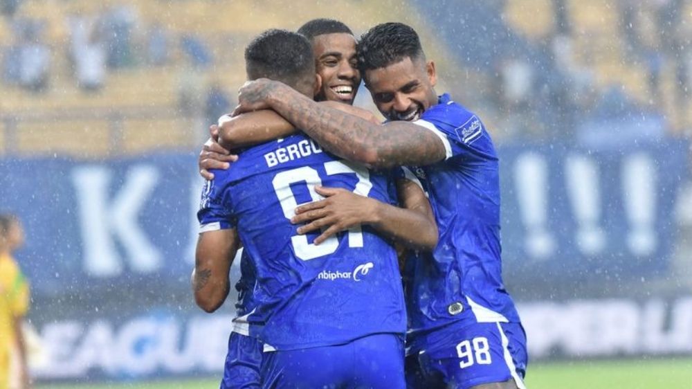 Gol Uilliam Barros Bawa Persib Menang Tipis 1-0 atas Persebaya, Debut Thom Haye dan Eliano Bersinar