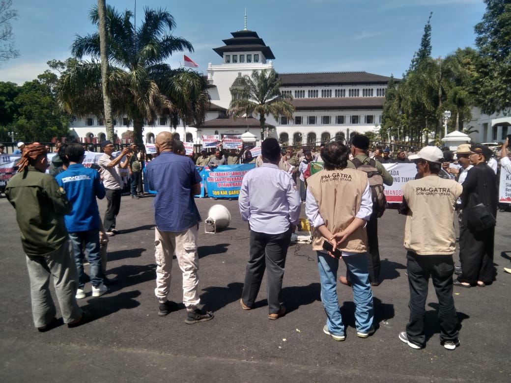 Tuntut Gubernur Jabar Seriusi Pemekaran Daerah, PPKIB dan CDPOB se-Jabar Gelar Unras di Gedung Sate