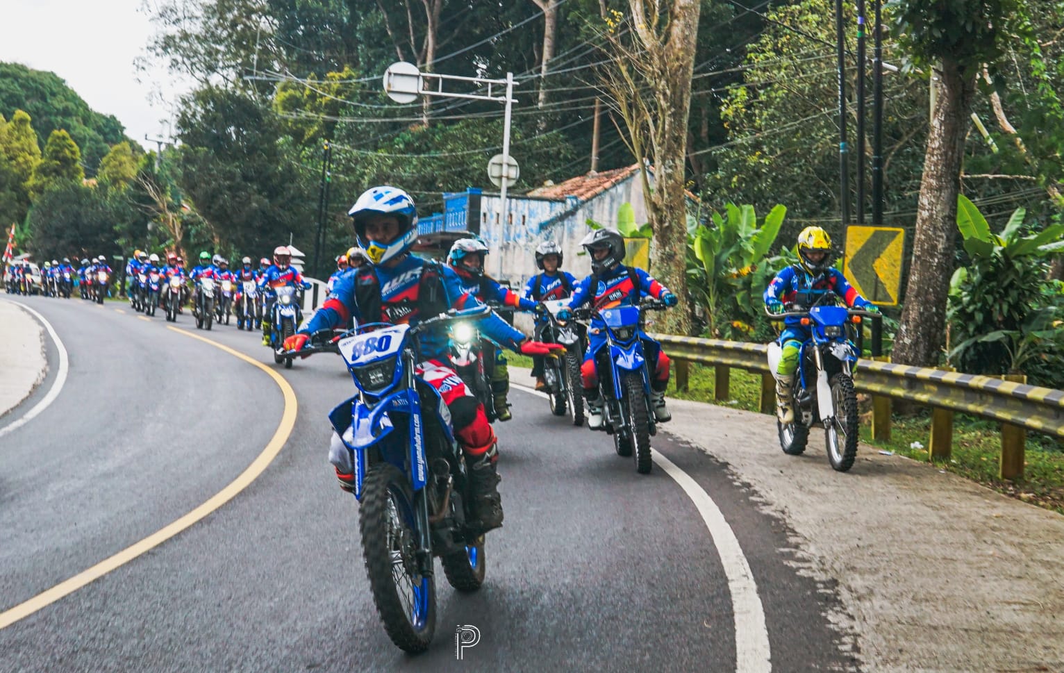 Silaturahmi WR Owner Indonesia (WOI) Sambil Menikmati Indahnya Waduk Darma Kuningan