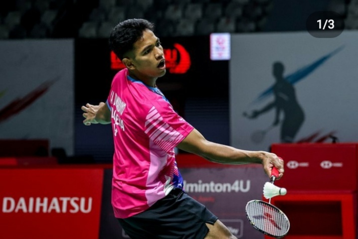 Pebulutangkis Muda Indonesia Ini Sukses Permalukan Kento Momota di Hadapan Pendukungnya