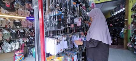 Penjualan Kaos Kaki Meningkat