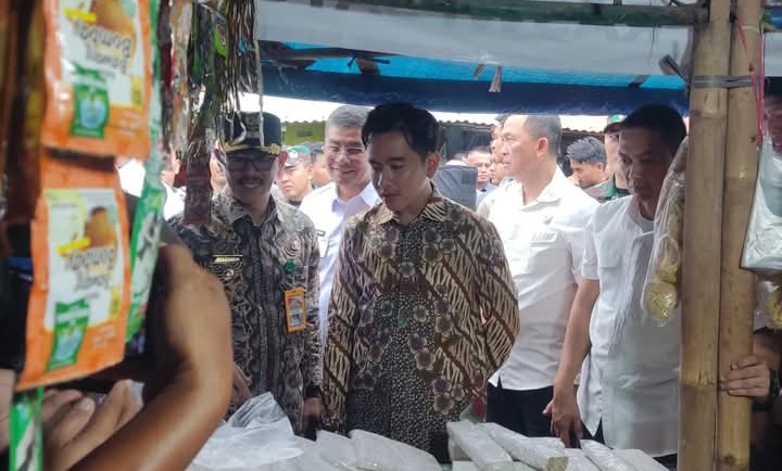 Tinjau Pasar Baru Indramayu, Wapres Gibran Pantau Harga dan Rencana Revitalisasi Infrastruktur