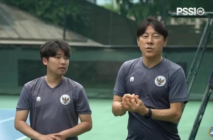 Atasi Kendala Bahasa, Penerjemah Jeong Seok-seo Ungkap Pelatih Shin Tae-yong Sedang Kursus Bahasa Indonesia