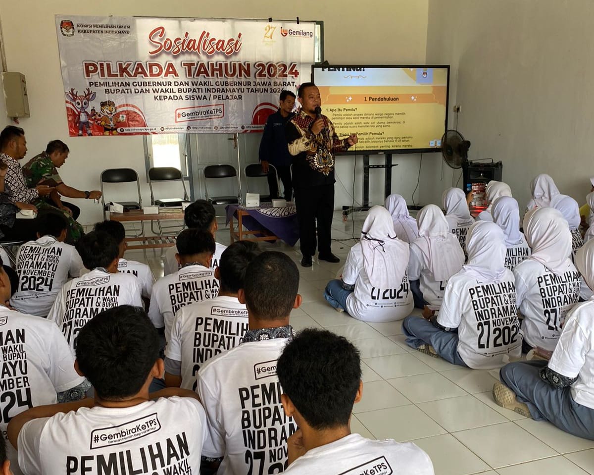 KPU Indramayu Sosialisasikan Pilkada Pada Siswa SMA di Wilayah Inbar