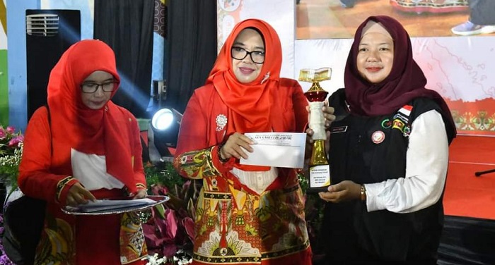 KEREN! Guru SMPN Ungulan Sindang Raih Prestasi  di Program Talenta   