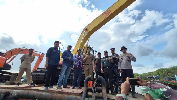Pemkab Indramayu Lakukan Normalisasi 13 Muara Sungai, Dukung Aktivitas Nelayan dan Perikanan Berkelanjutan