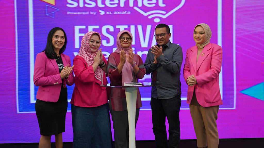 Sisternet Gelar “Festival Webinar Pintar 2022”, P,elatihan UMKM Perempuan Agar Siap Hadapi Potensi Resesi