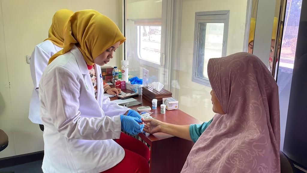 PT KAI Daop 3 Cirebon Buka Rail Clinic Layanan Kesehatan dan Pengobatan Gratis di Stasiun Pasirbungur