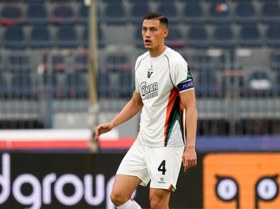 Jay Idzes Diperebutkan Fiorentina, Udinese, dan Klub Besar Serie A, Siapa yang Akan Berhasil?