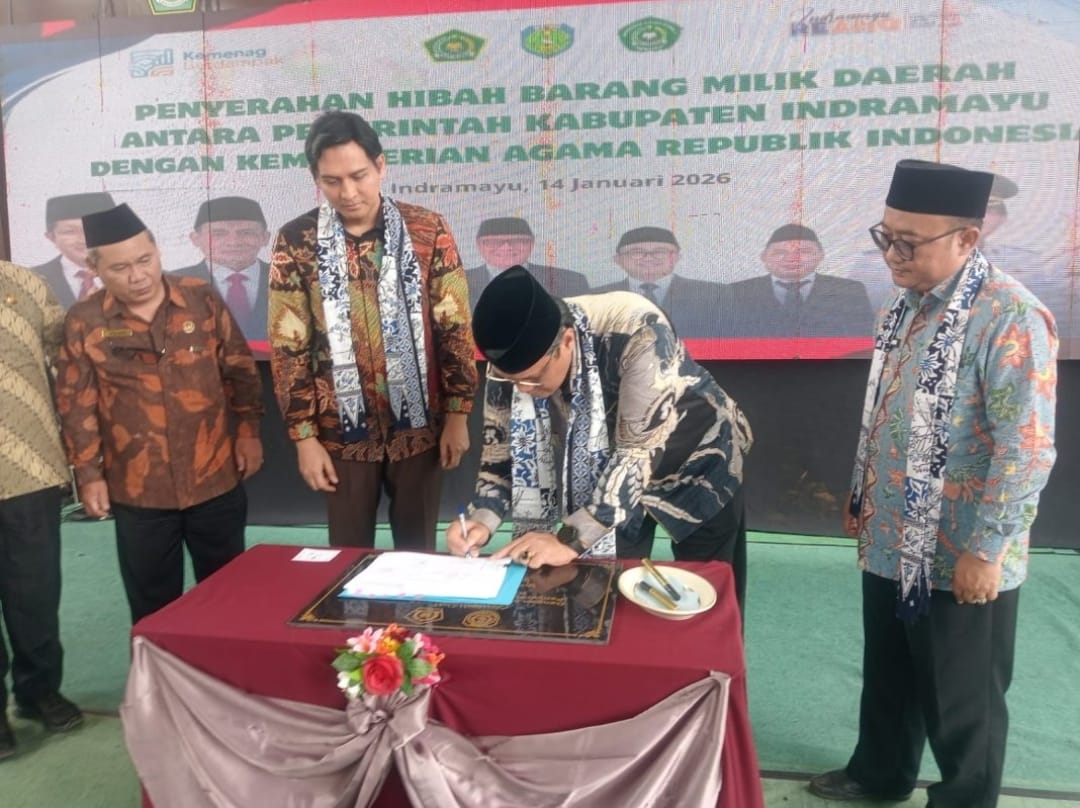 Hibahkan Tanah, Kementrian Agama Apresiasi Bupati Lucky Hakim