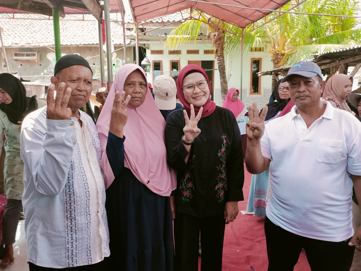 Ratusan Pendukung Caleg Dapil V Pindah Haluan Dukung Nina-Tobroni