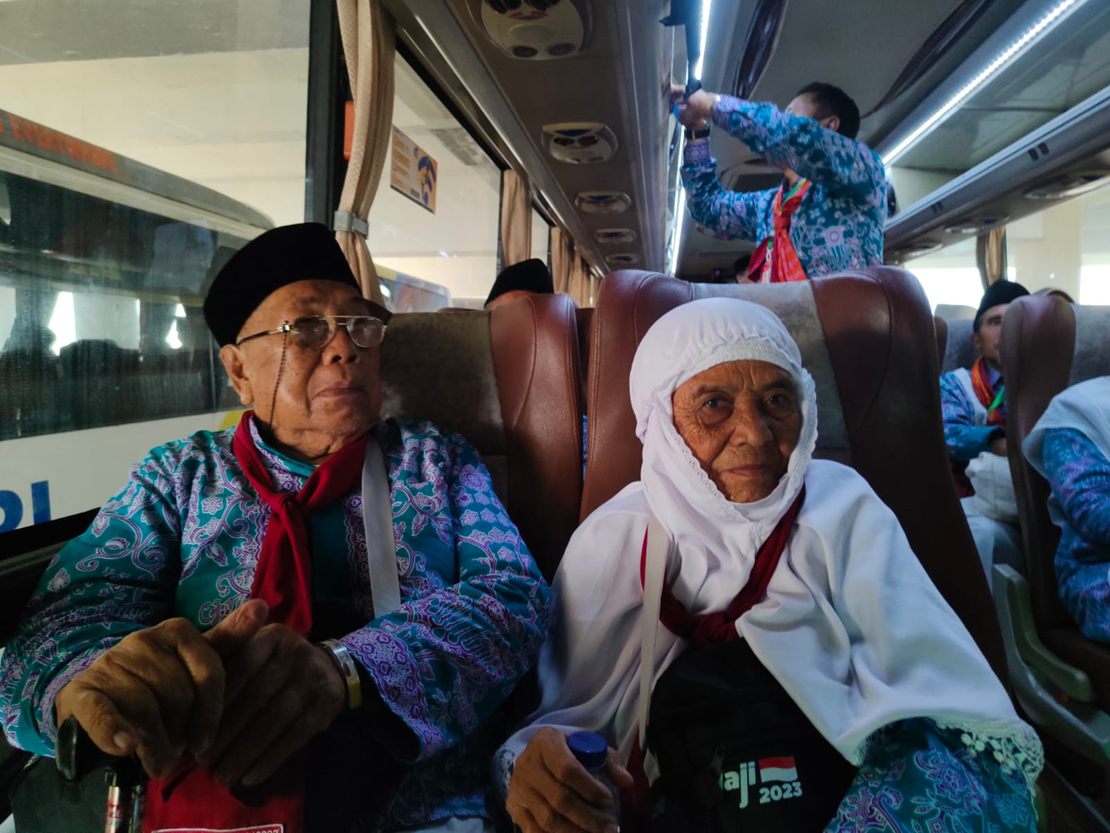 Ratusan Calon Jemaah Haji Mulai Tinggalkan Embarkasi Haji Indramayu Menuju BIJB Kertajati