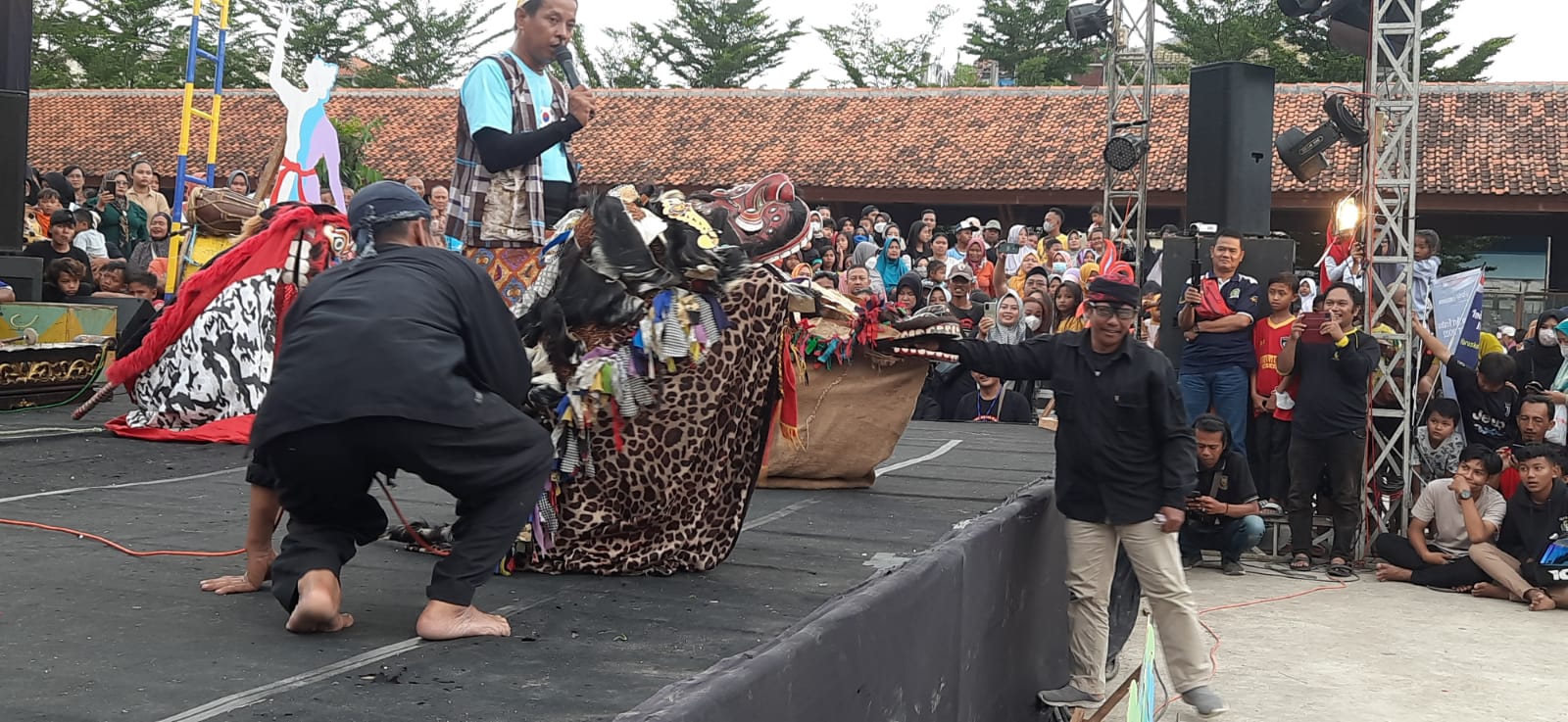 Indramayu Art Festival (Inafest) di RTH Jatibarang, Lestarikan Kesenian Lokal, Dimeriahkan Maestro Seniman 