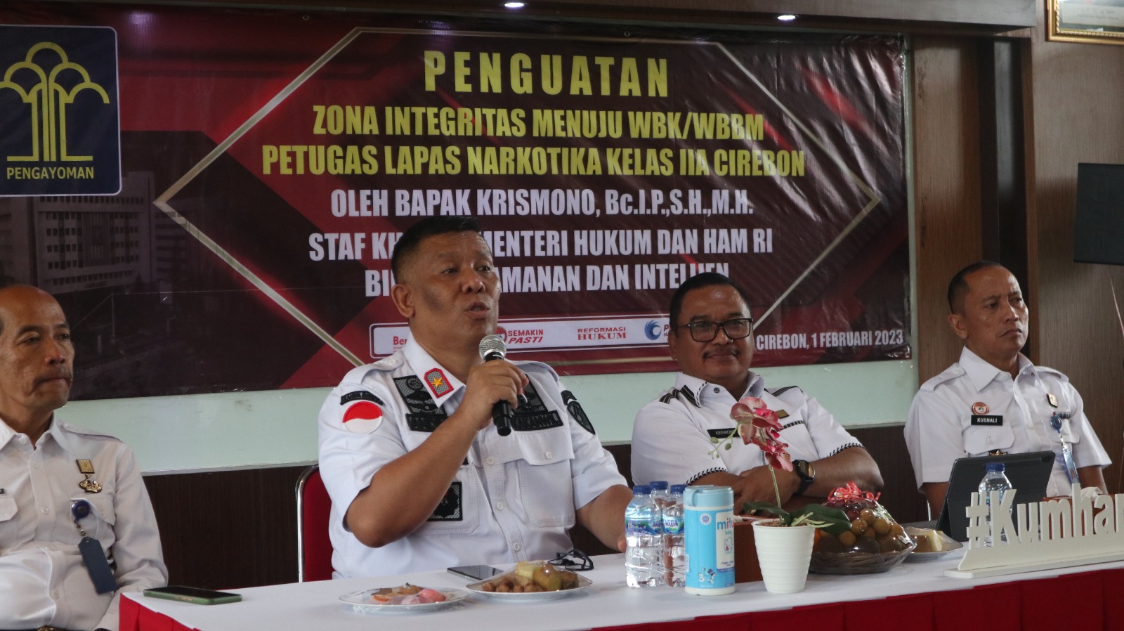 Stafsus Menkumham Berikan Penguatan Pembangunan Zona Integritas di Lapas Narkotika Kelas II A Cirebon