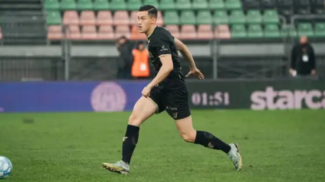 Bursa Transfer Panas! Jay Idzes Sudah Dekat dengan AC Milan?