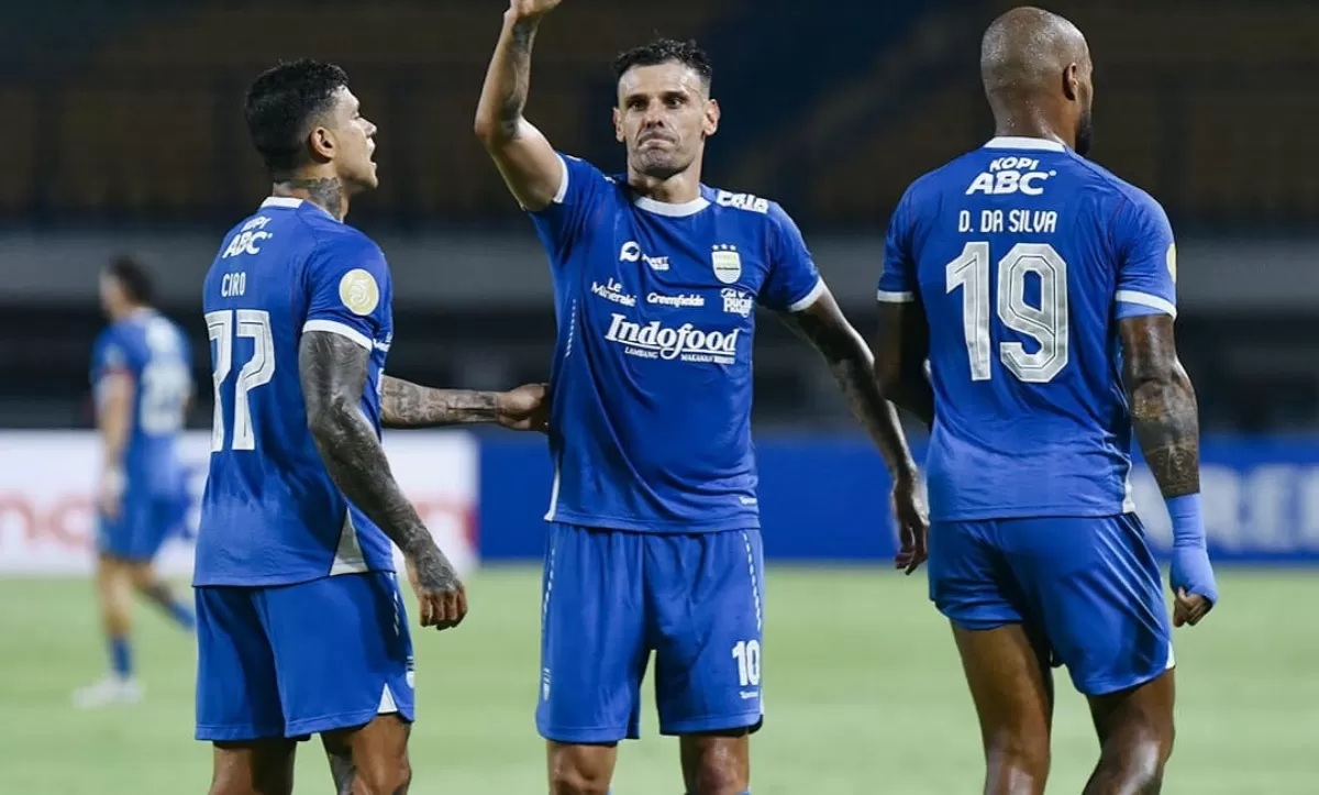 Pemain Misterius Siap Mendarat di Bandung, Siapa Target Rahasia Persib?