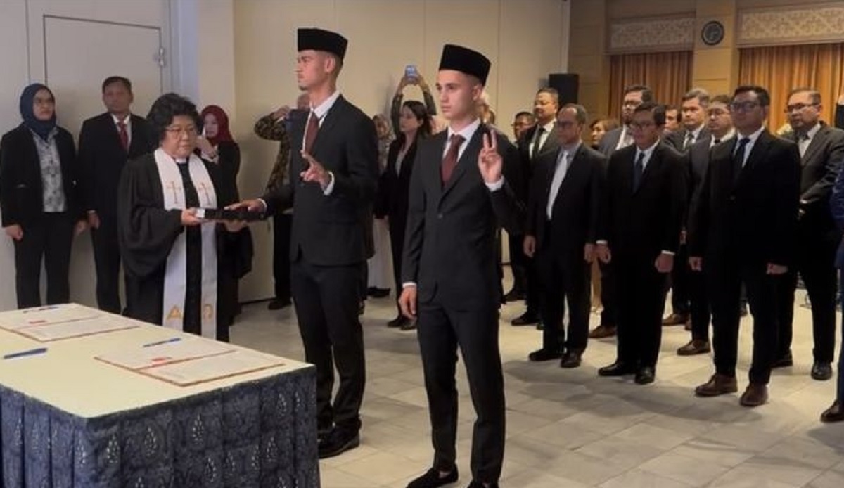 Mees Hilgers dan Eliano Reijnders Resmi Jadi Bagian WNI, Siap Bermain Melawan Bahrain dan China di Kualifikasi