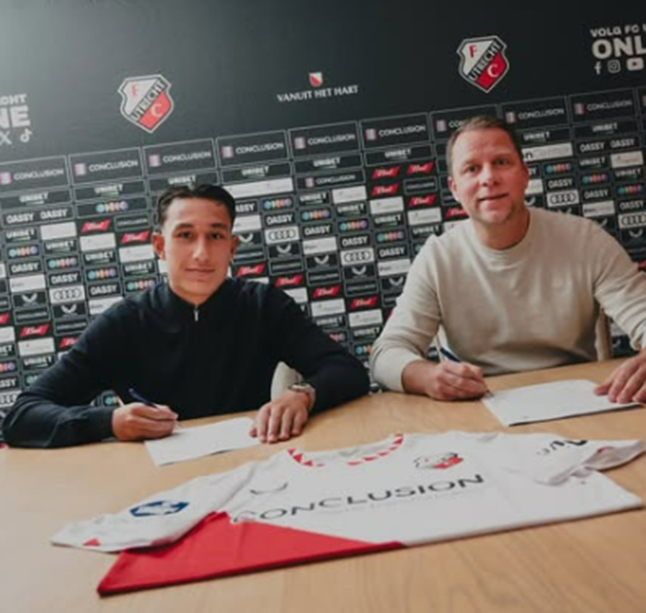 Bukan Karena Uang! Ternyata Ini Alasan Miliano Jonathans Putuskan Untuk Bergabung Ke FC Utrecht!