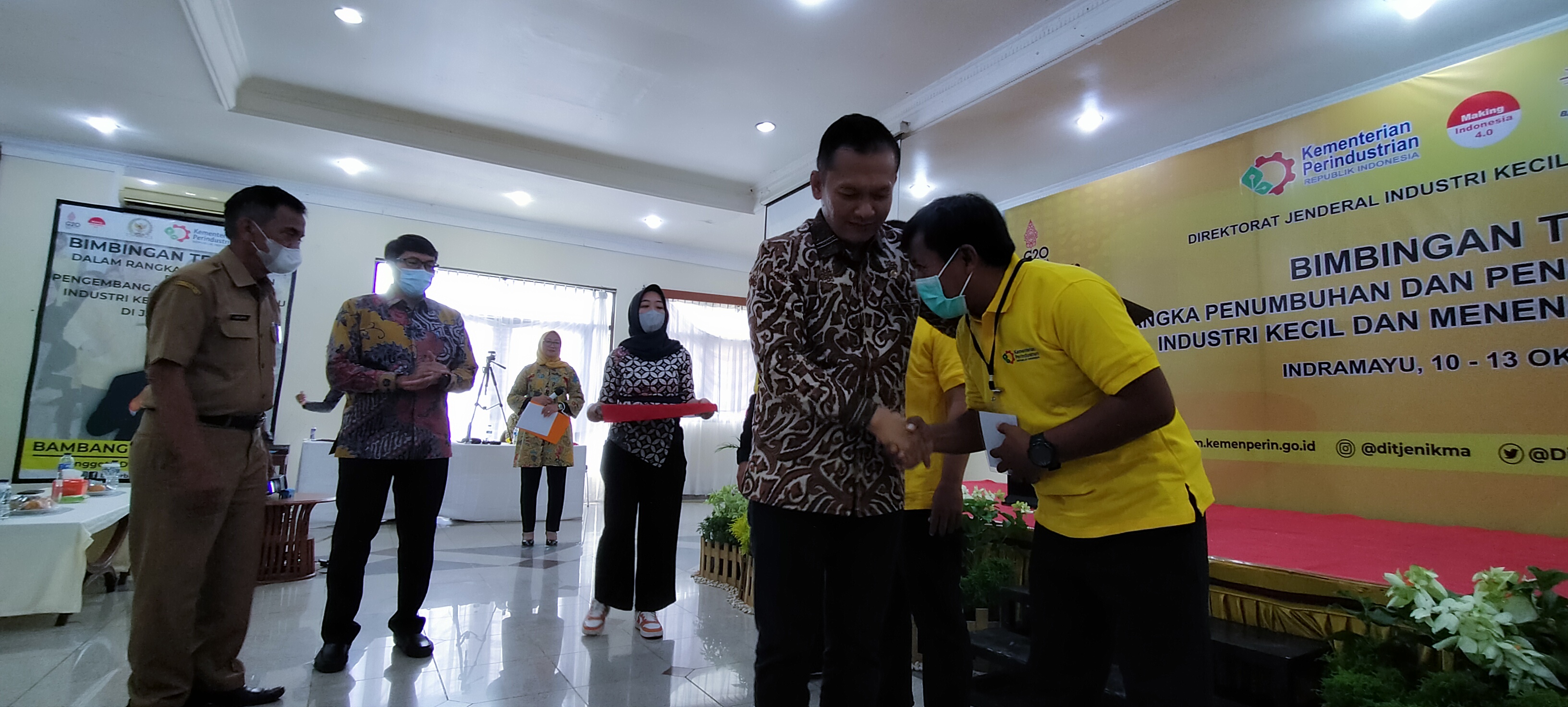 Bambang Hermanto Buka Bimtek Wirausaha Baru IKM