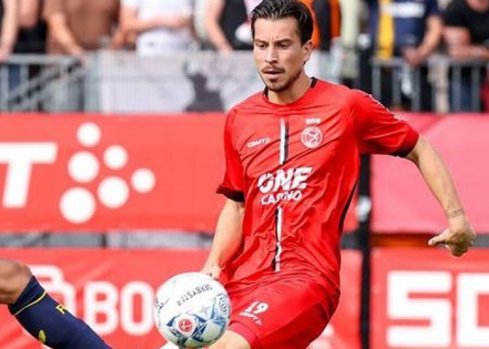 Baru Comeback ke Belanda, Thom Haye Langsung Bikin Rese Pelatih FC Twente! 'Kami Kesulitan'