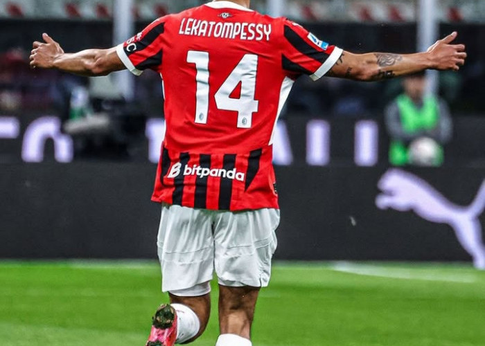 Bangga Berdarah Maluku! Tijjani Reijnders Kenakan Jersey 'Lekatompessy' di Laga AC Milan vs Bologna