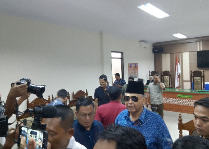 Panji Gumilang Hadiri Sidang Perdana Kasus TPPU di Pengadilan Negeri Indramayu