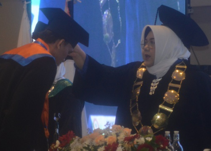 Institut Teknologi Petroleum Balongan Sukses Helat Wisuda Ke II