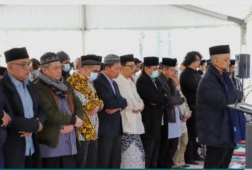 WNI Laksanakan Salat Idul Fitri di KBRI Moskow  Rusia