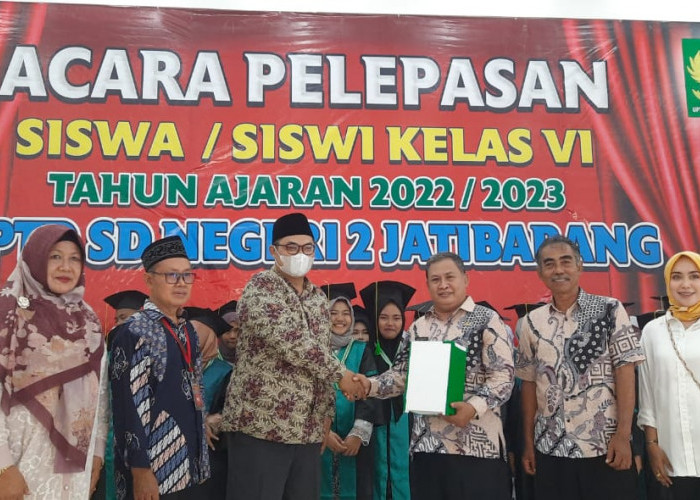 Libatkan Wali Murid, UPTD SDN II Jatibarang Lepas 42 Siswa Siswi Kelas VI